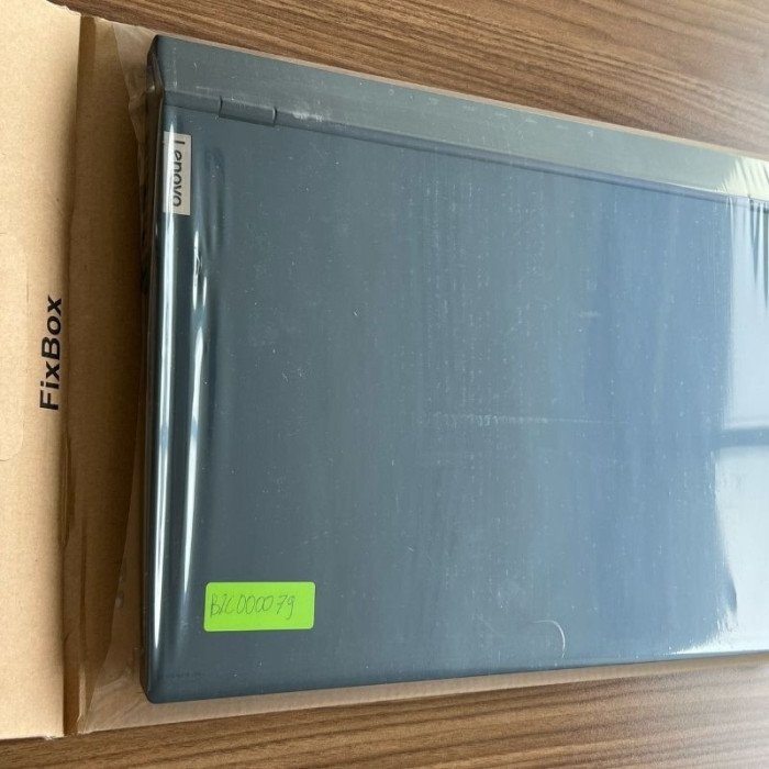 Lenovo Legion 5-17 Ryzen 7 17,3" 16GB 512GB Czarny