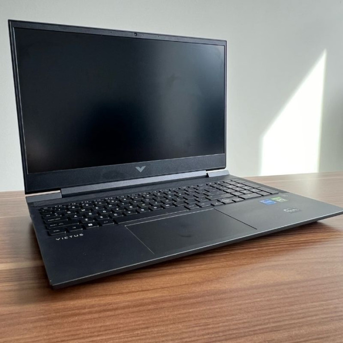 HP Victus 15 Core i5-12450H 15,6" Szary
