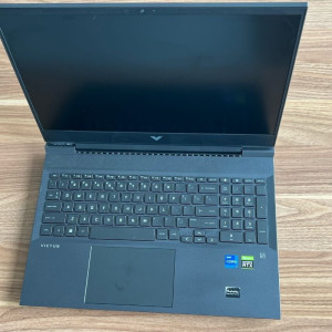 HP Victus 15 Core i5-12450H 15,6" Szary