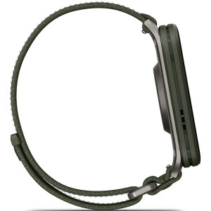 Garmin Venu X1 Moss z tytanowym deklem i nylonowym paskiem ComfortFit w kolorze Moss